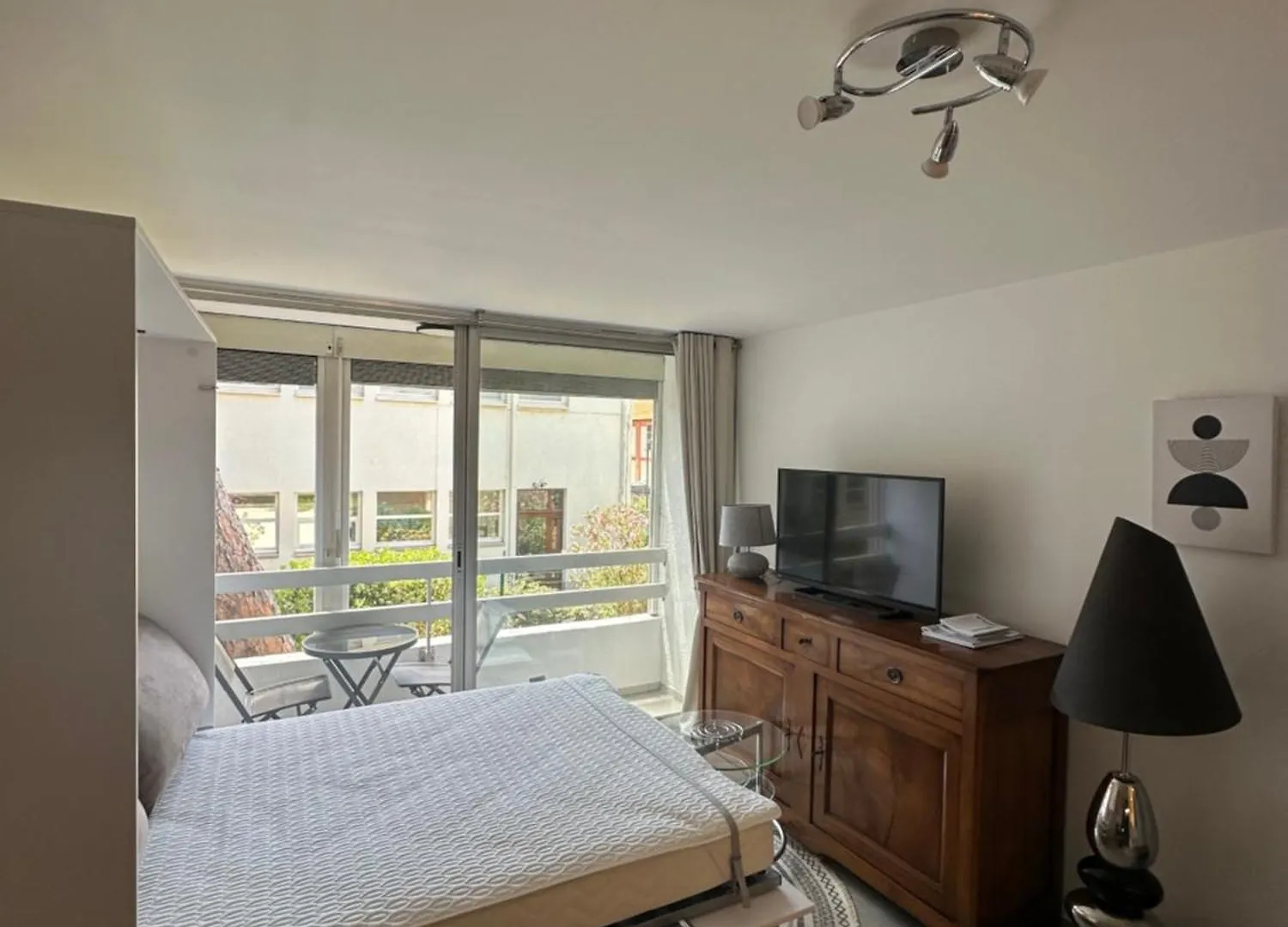 Superbe Studio Climatise Sur Le Port De Hyères Appartement